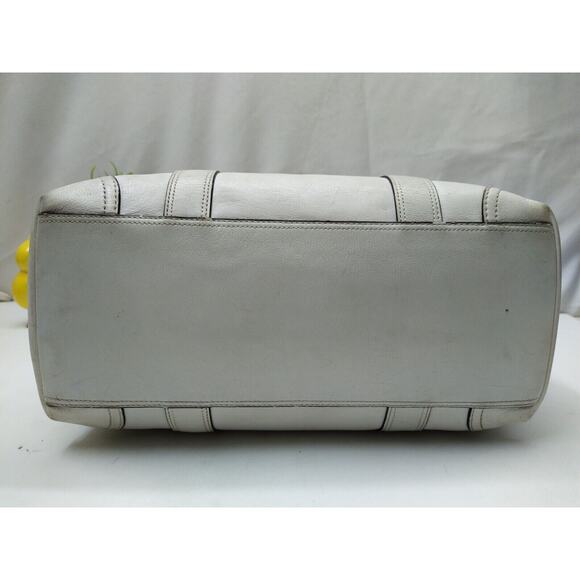 Coach Legacy White Leather Double Handle Zipper Closure Tote Bag - Picture 6 of 13